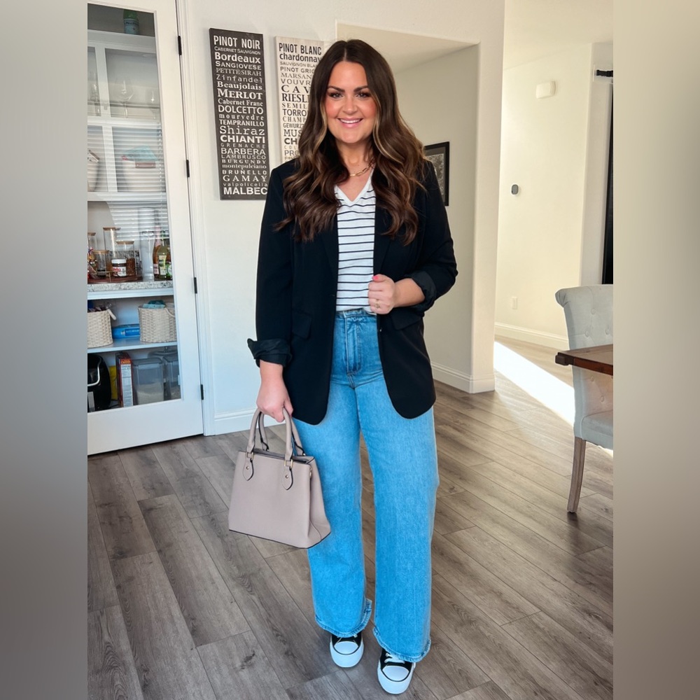 Womens Relaxed fit black blazer